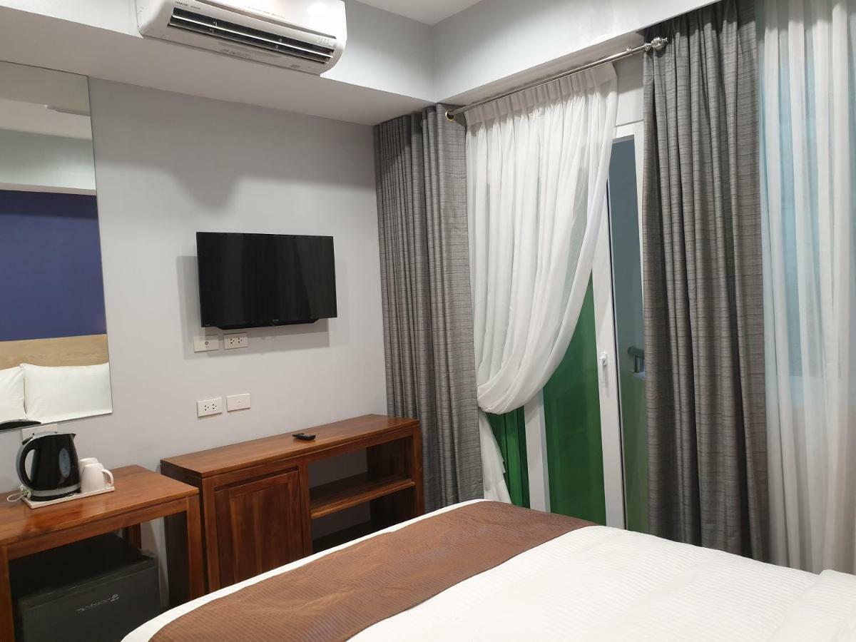 Leez Inn Makati Makati City Exteriér fotografie